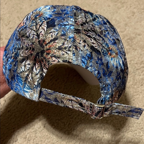 NEW! Sparkle and Bling Baseball Hat - Picture 5 of 6